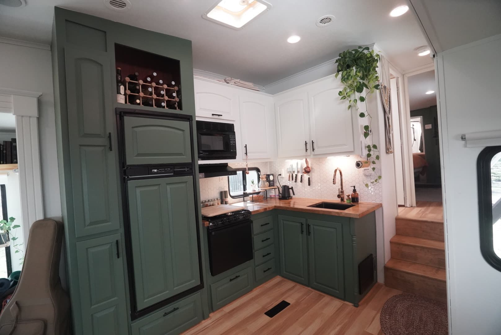 Cozy Scandi RV/Tiny Home photo 3