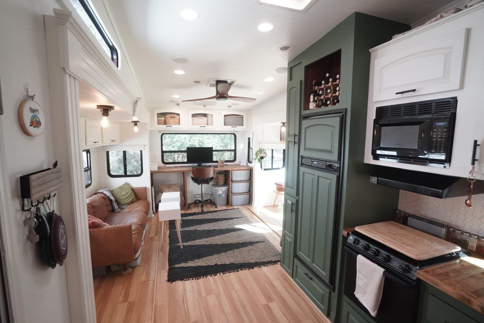 Cozy Scandi RV/Tiny Home photo 2