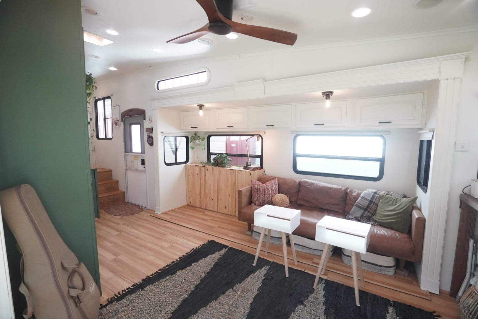 Cozy Scandi RV/Tiny Home