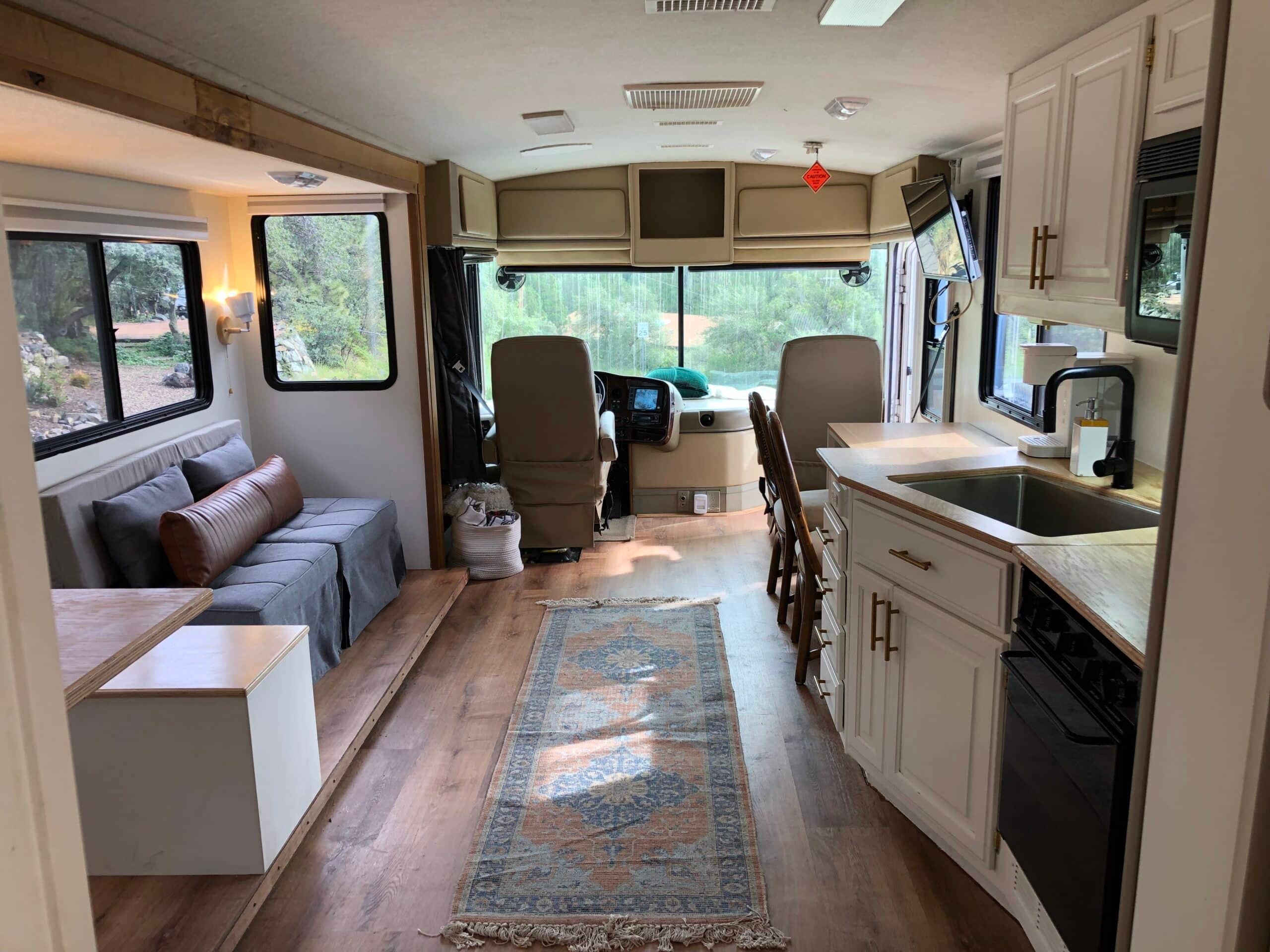 Fire Sale- FULLY RENOVATED FLEETWOOD DISCOVERY 36T CUMMINS W/SLIDE